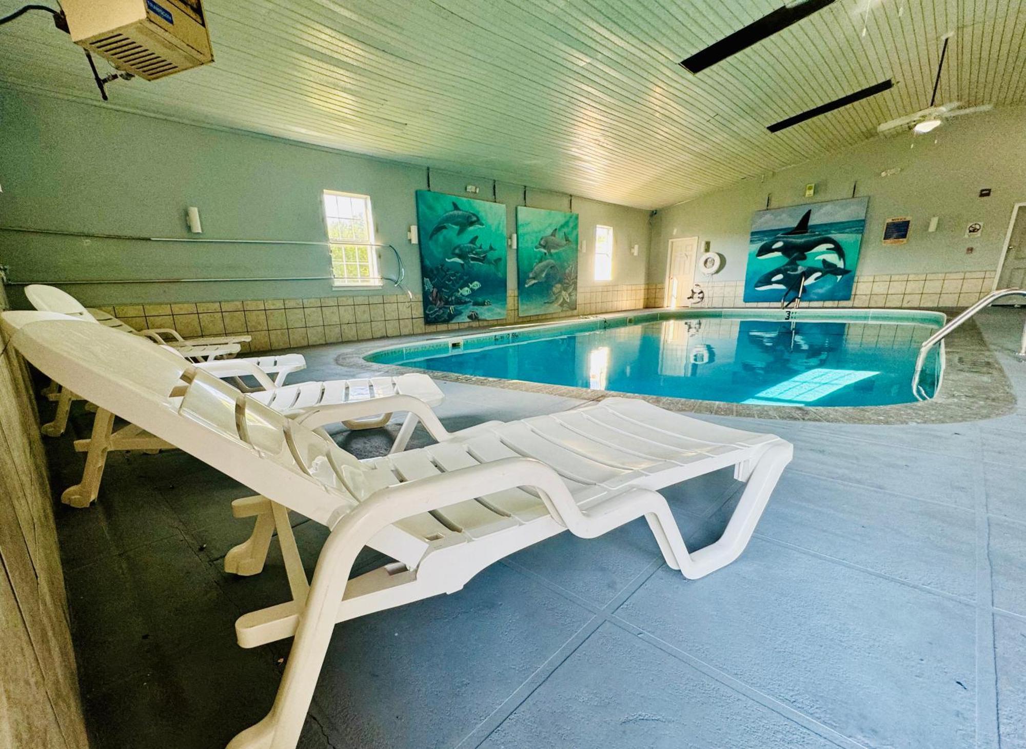 Ozark Inn And Suites Osage Beach Eksteriør billede